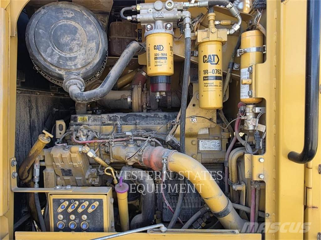 CAT 160M AWD Greideri