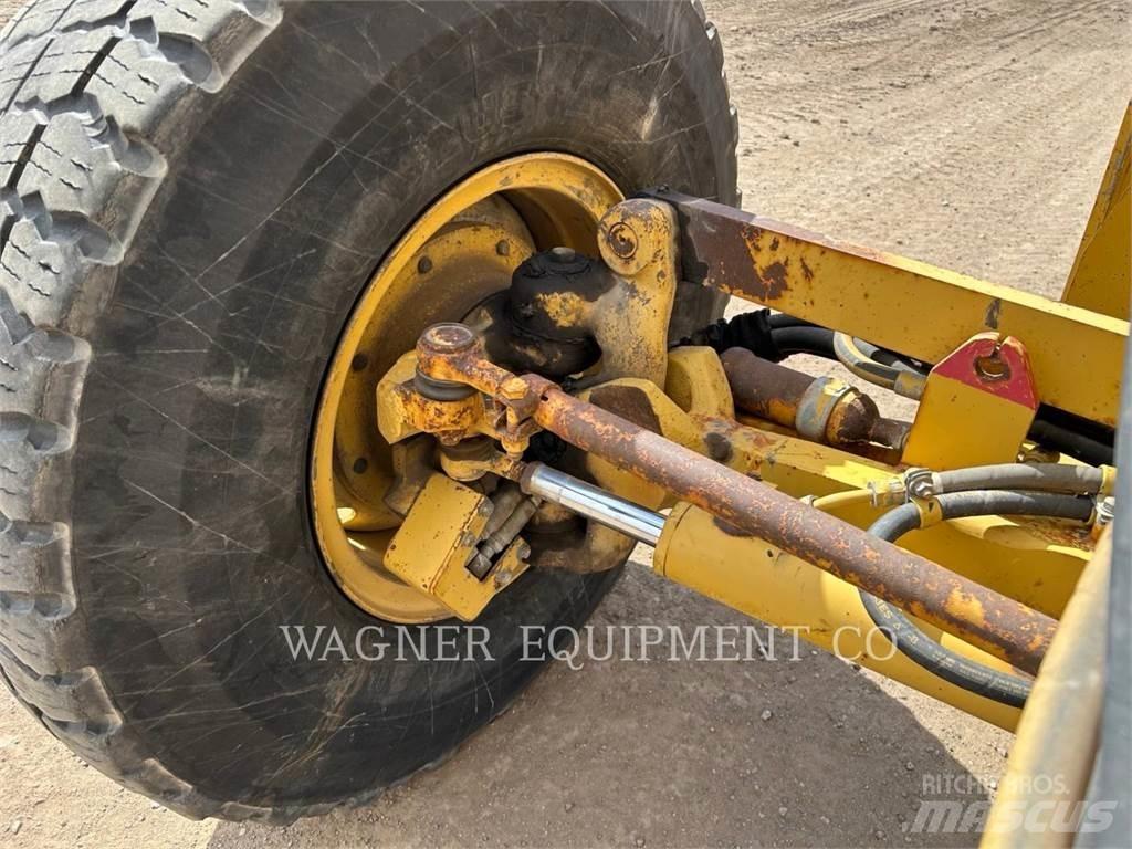 CAT 163H AWD Greideri