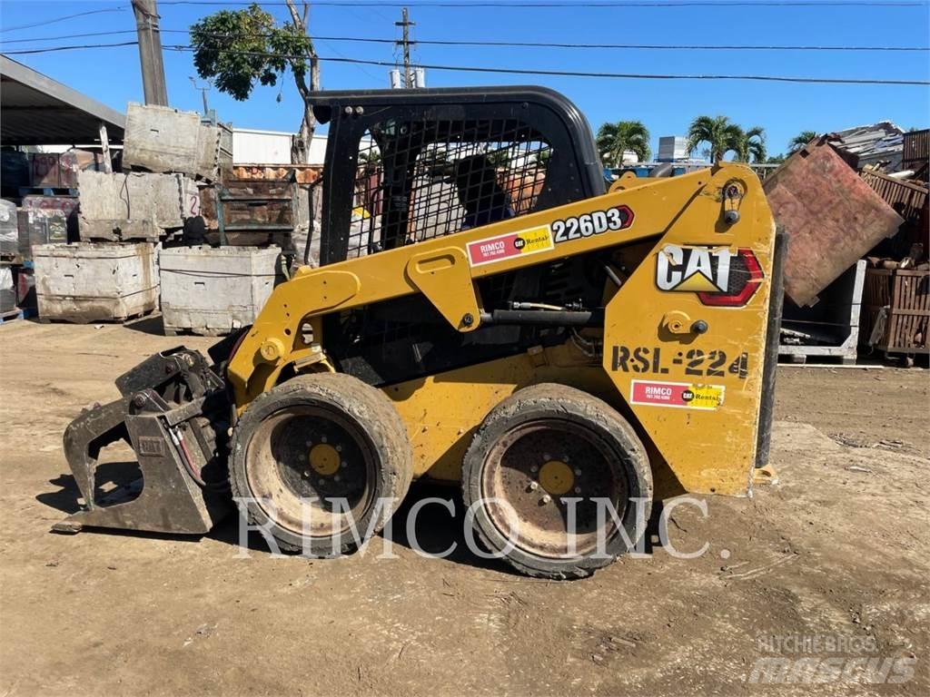 CAT 226D3 Lietoti riteņu kompaktiekrāvēji