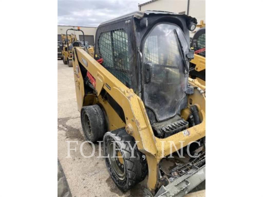 CAT 226D3 Lietoti riteņu kompaktiekrāvēji