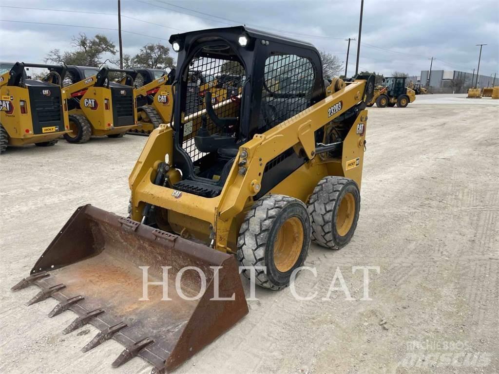 CAT 232D3 Lietoti riteņu kompaktiekrāvēji