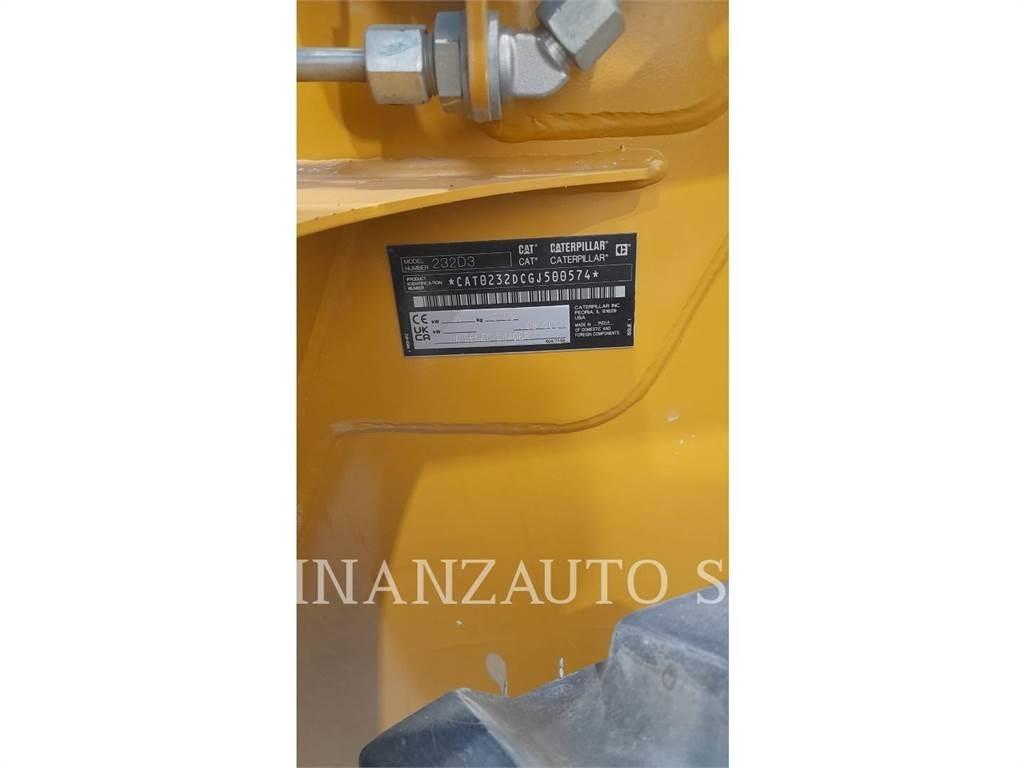 CAT 232D3 Lietoti riteņu kompaktiekrāvēji