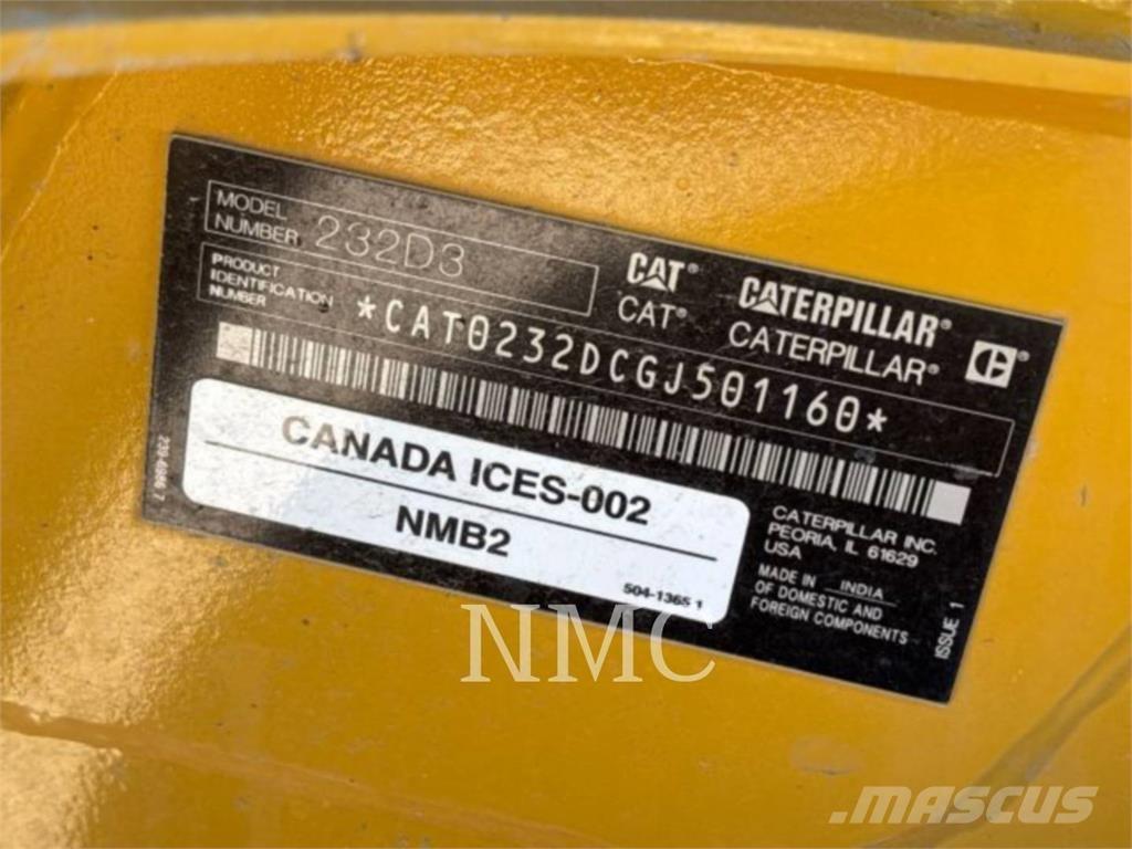 CAT 232D3 Lietoti riteņu kompaktiekrāvēji