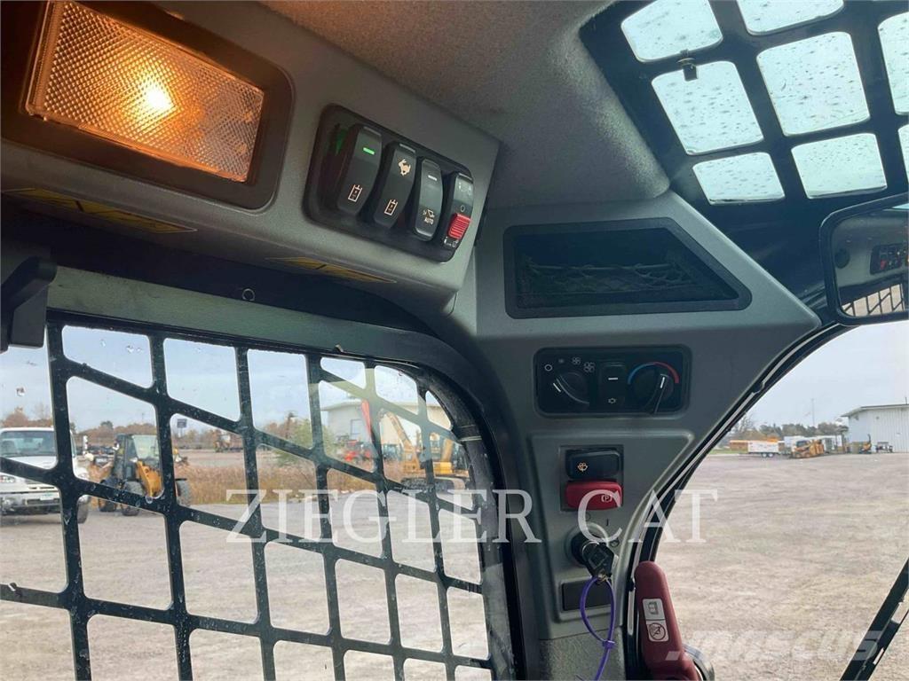 CAT 232D3 Lietoti riteņu kompaktiekrāvēji