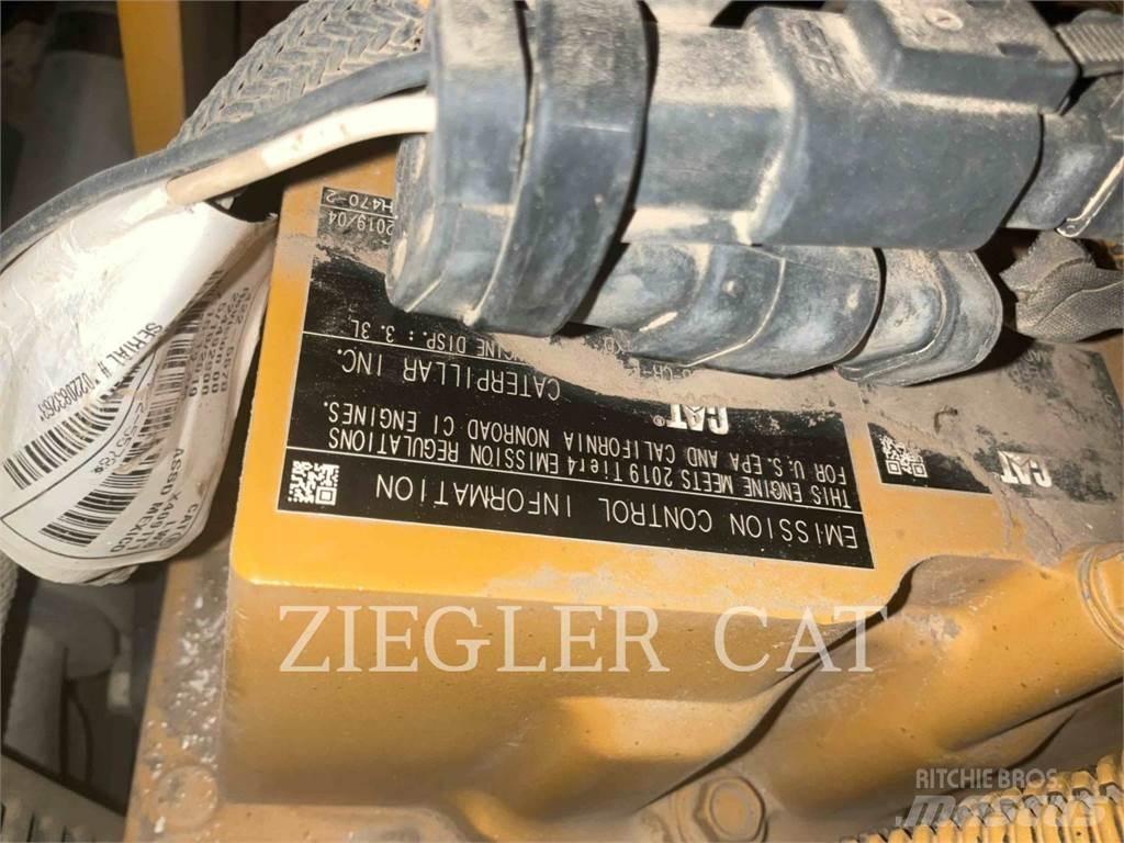 CAT 236D Lietoti riteņu kompaktiekrāvēji