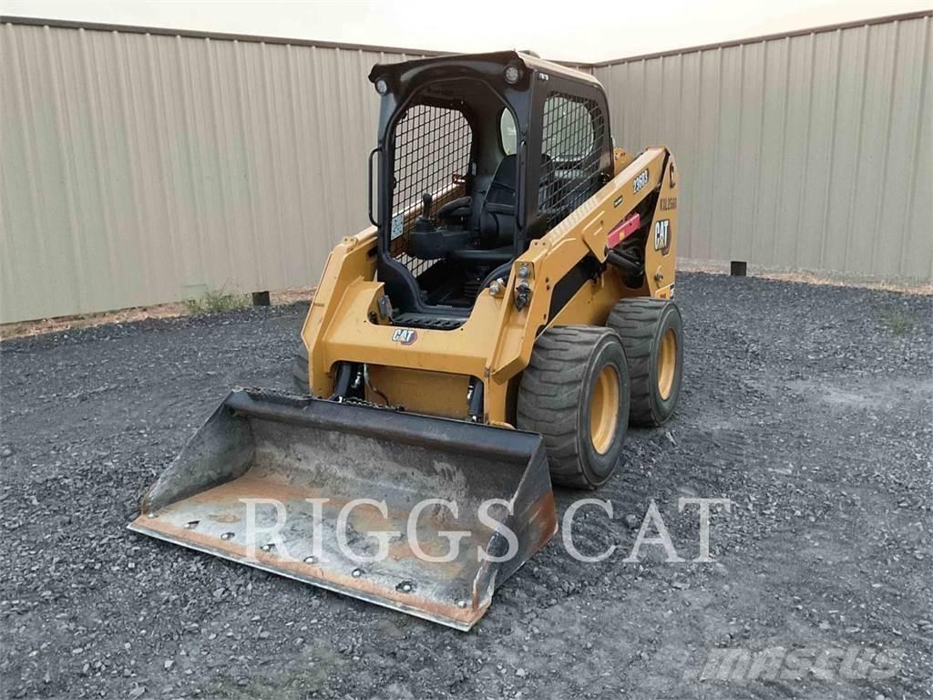 CAT 236D Lietoti riteņu kompaktiekrāvēji