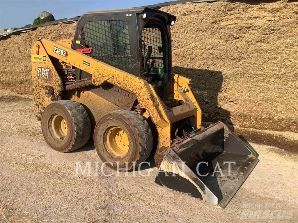 CAT 236D3 A2Q Lietoti riteņu kompaktiekrāvēji