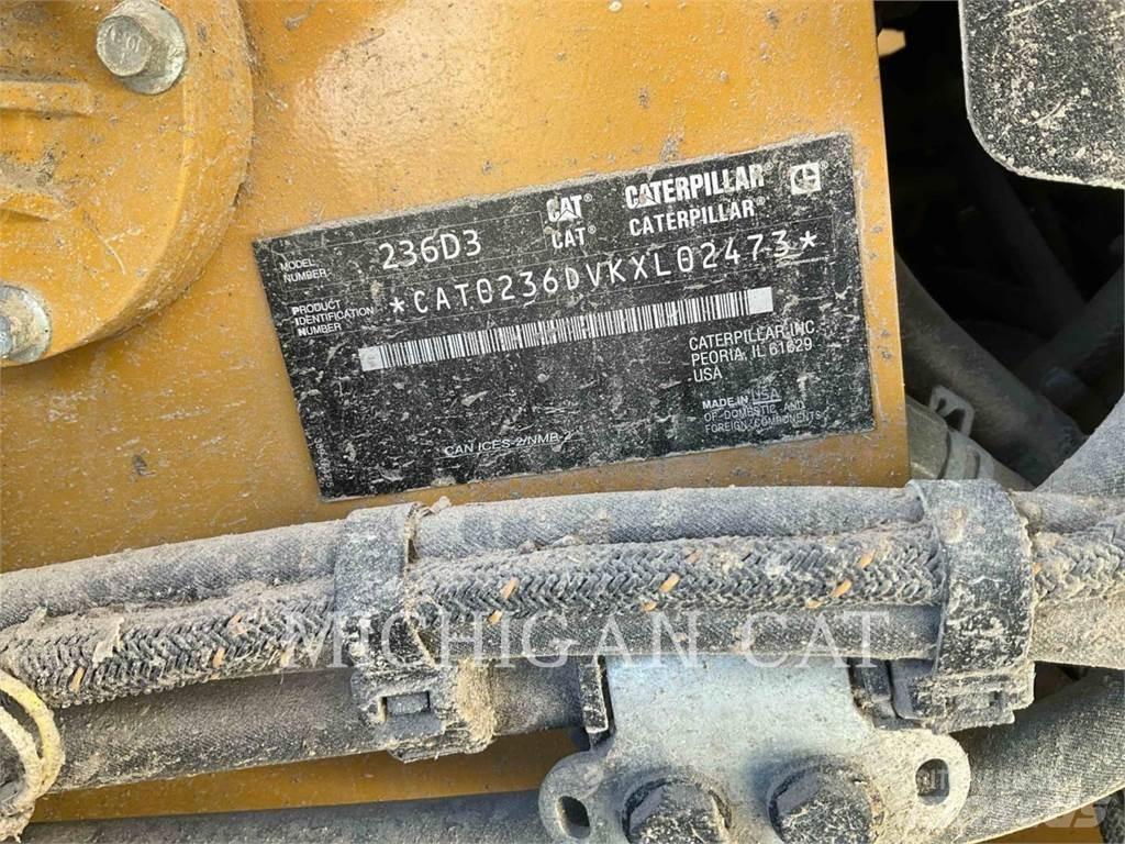 CAT 236D3 A2Q Lietoti riteņu kompaktiekrāvēji