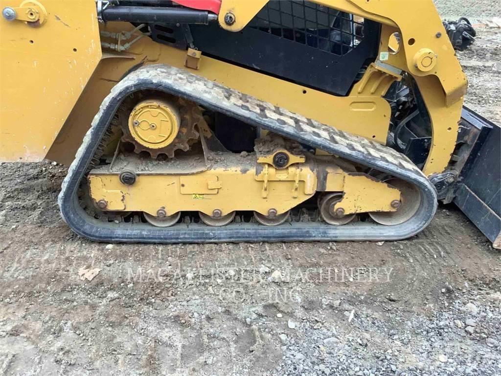 CAT 239D Kāpurķēžu iekrāvēji