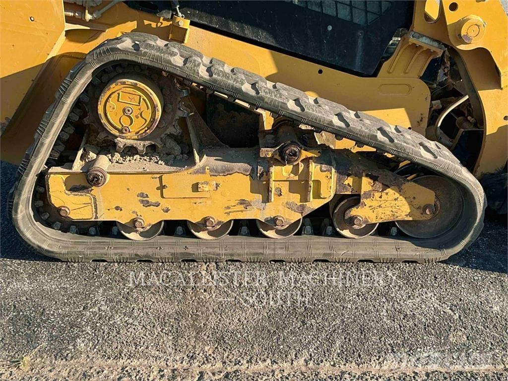 CAT 239D Kāpurķēžu iekrāvēji