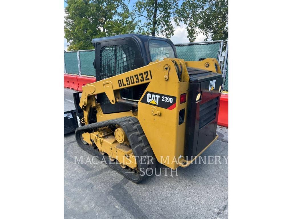 CAT 239D Kāpurķēžu iekrāvēji