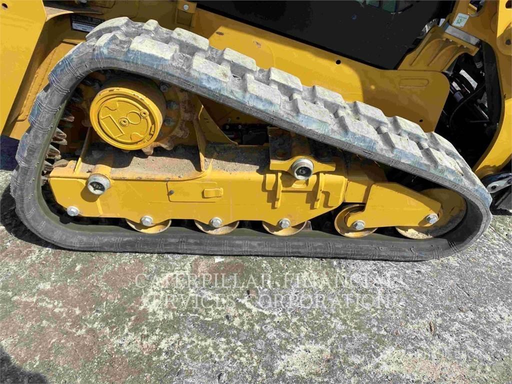 CAT 239D3 Kāpurķēžu iekrāvēji