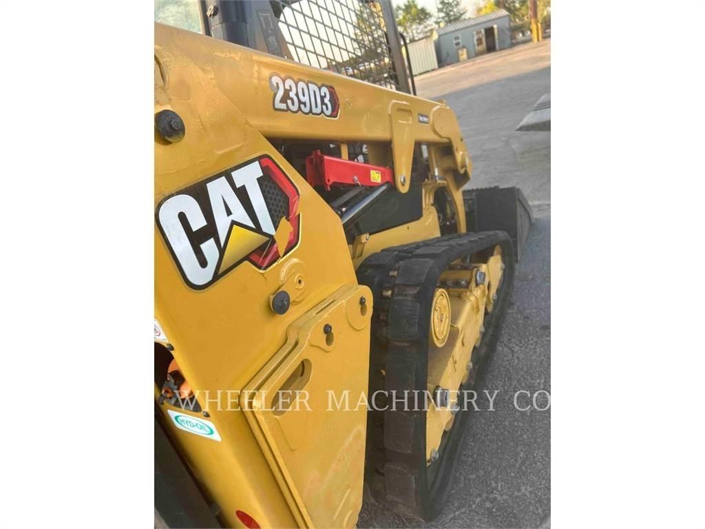 CAT 239D3 C1H2 Kāpurķēžu iekrāvēji