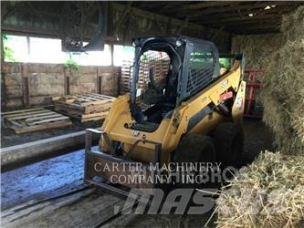 CAT 242D3 Lietoti riteņu kompaktiekrāvēji