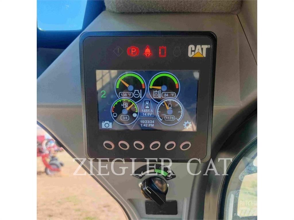 CAT 242D3 Lietoti riteņu kompaktiekrāvēji