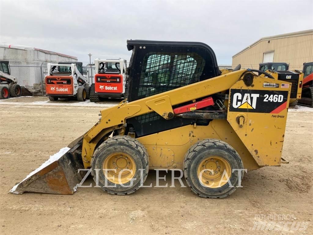 CAT 246D Lietoti riteņu kompaktiekrāvēji