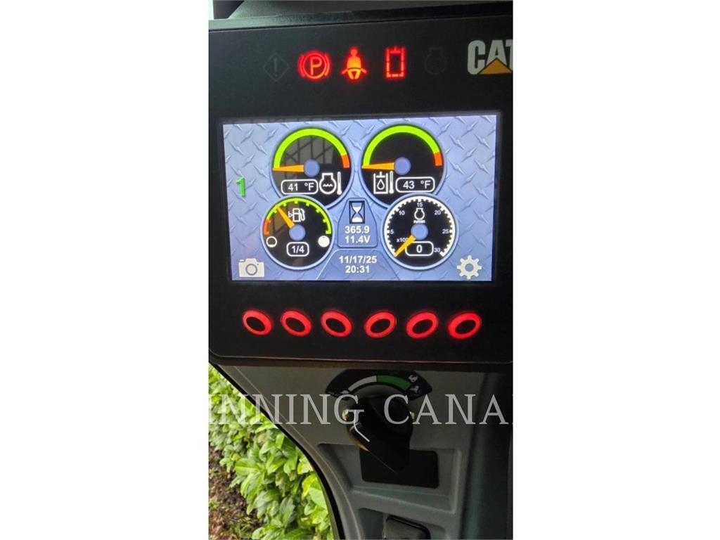 CAT 246D Kāpurķēžu iekrāvēji