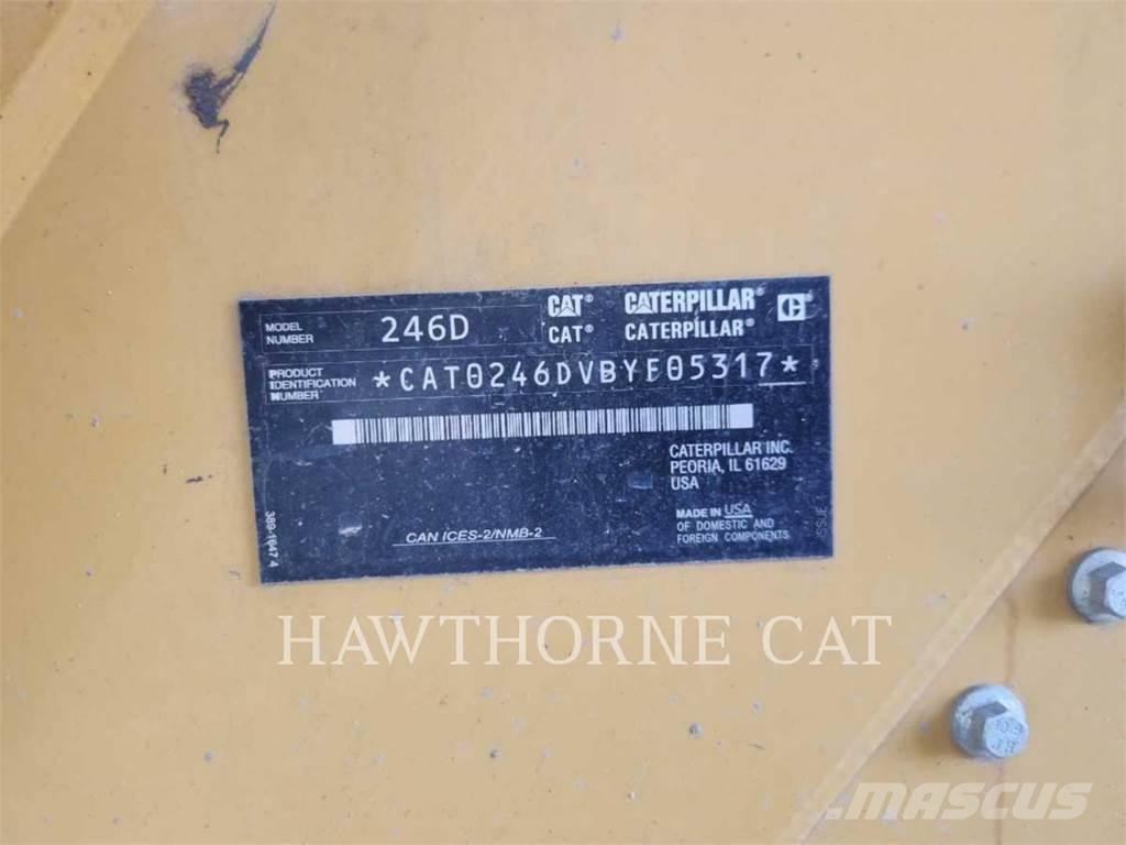 CAT 246D CBHF Lietoti riteņu kompaktiekrāvēji
