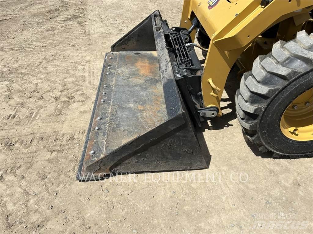 CAT 246D3 Lietoti riteņu kompaktiekrāvēji