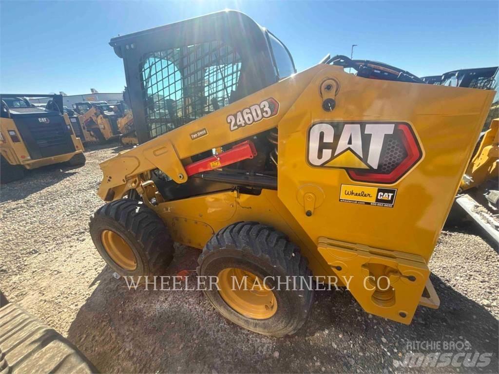 CAT 246D3 C3H2 Lietoti riteņu kompaktiekrāvēji