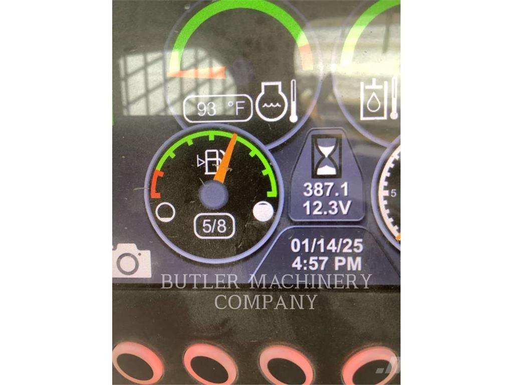 CAT 246D3 C3H2 Lietoti riteņu kompaktiekrāvēji