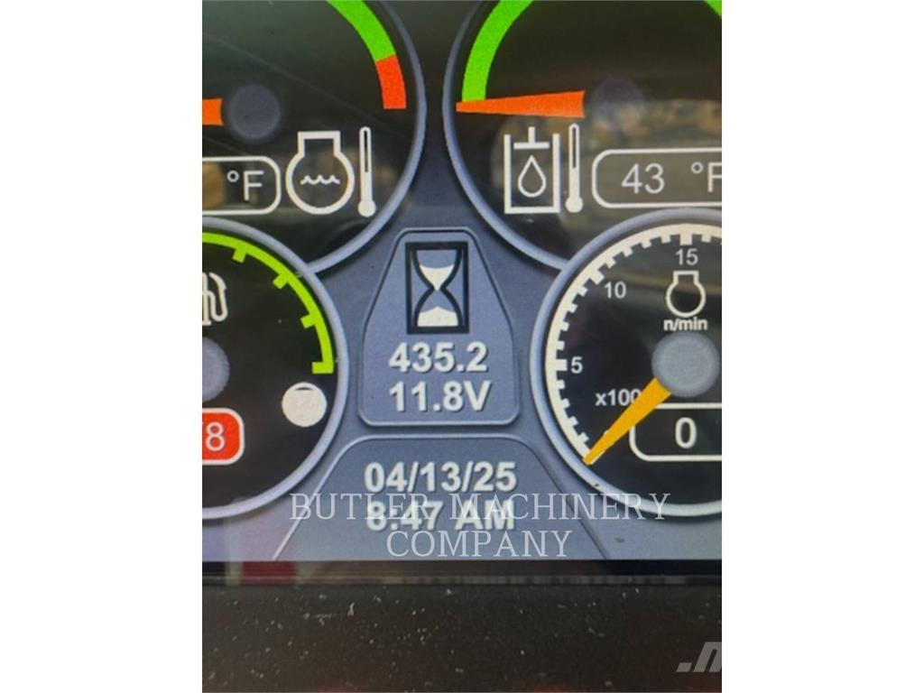 CAT 246D3 C3H3 Lietoti riteņu kompaktiekrāvēji