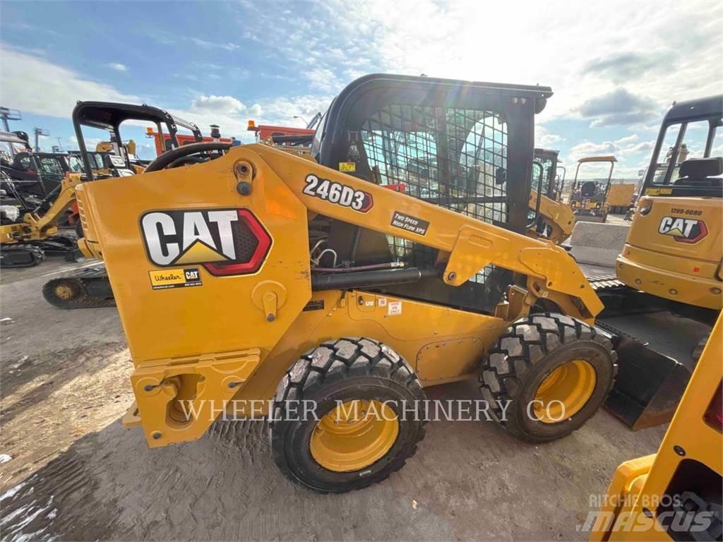 CAT 246D3 C3HF Lietoti riteņu kompaktiekrāvēji
