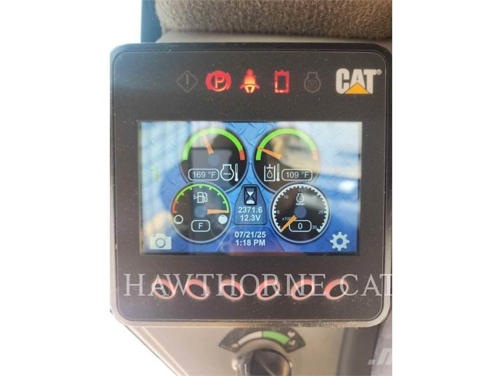 CAT 246D3H2O Lietoti riteņu kompaktiekrāvēji