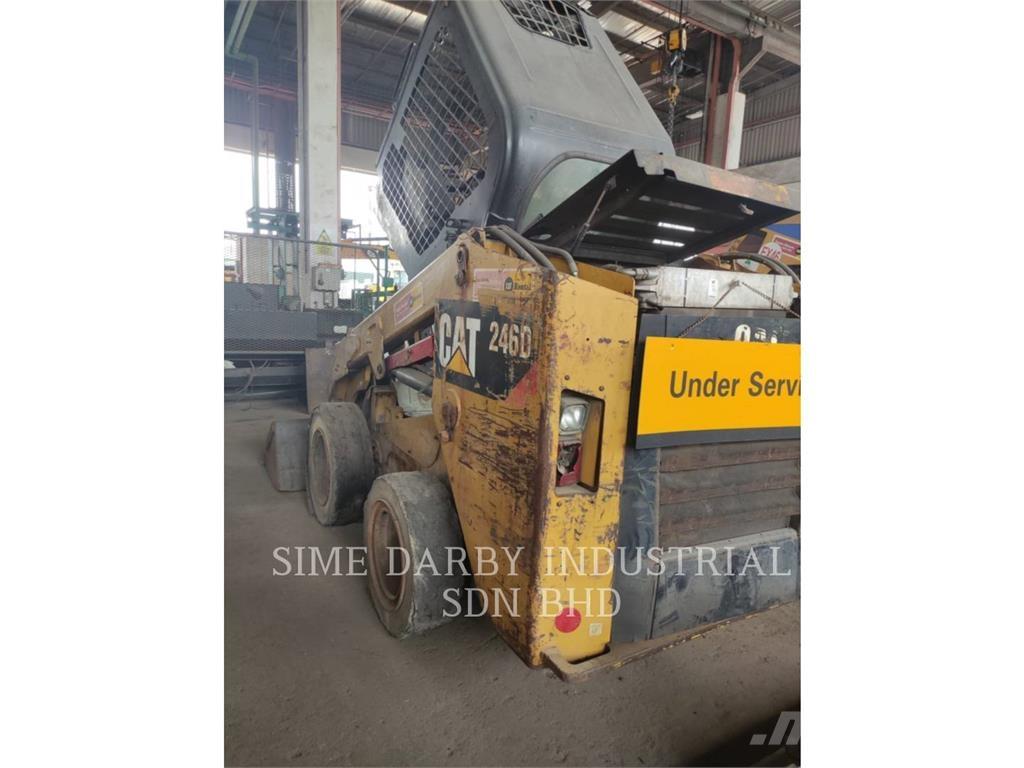 CAT 246DLRC Lietoti riteņu kompaktiekrāvēji