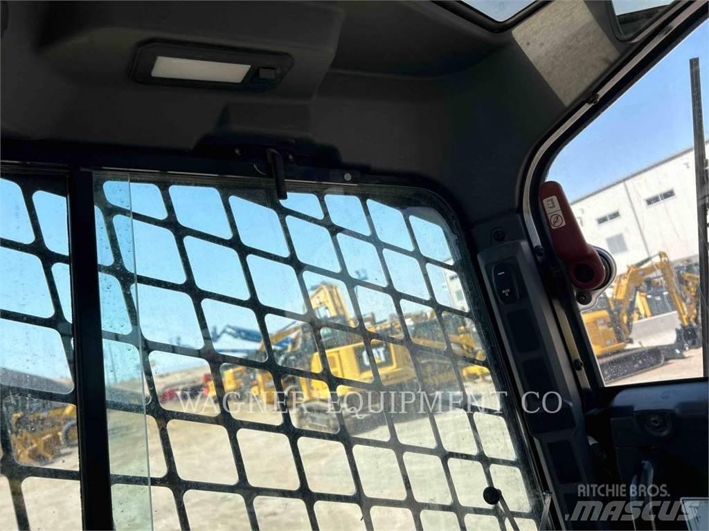 CAT 255 Kāpurķēžu iekrāvēji