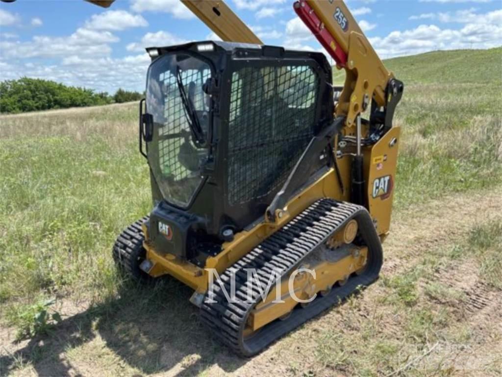 CAT 255-05 Kāpurķēžu iekrāvēji