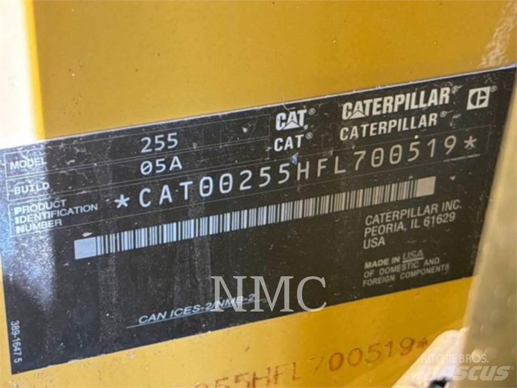 CAT 255-05 Kāpurķēžu iekrāvēji