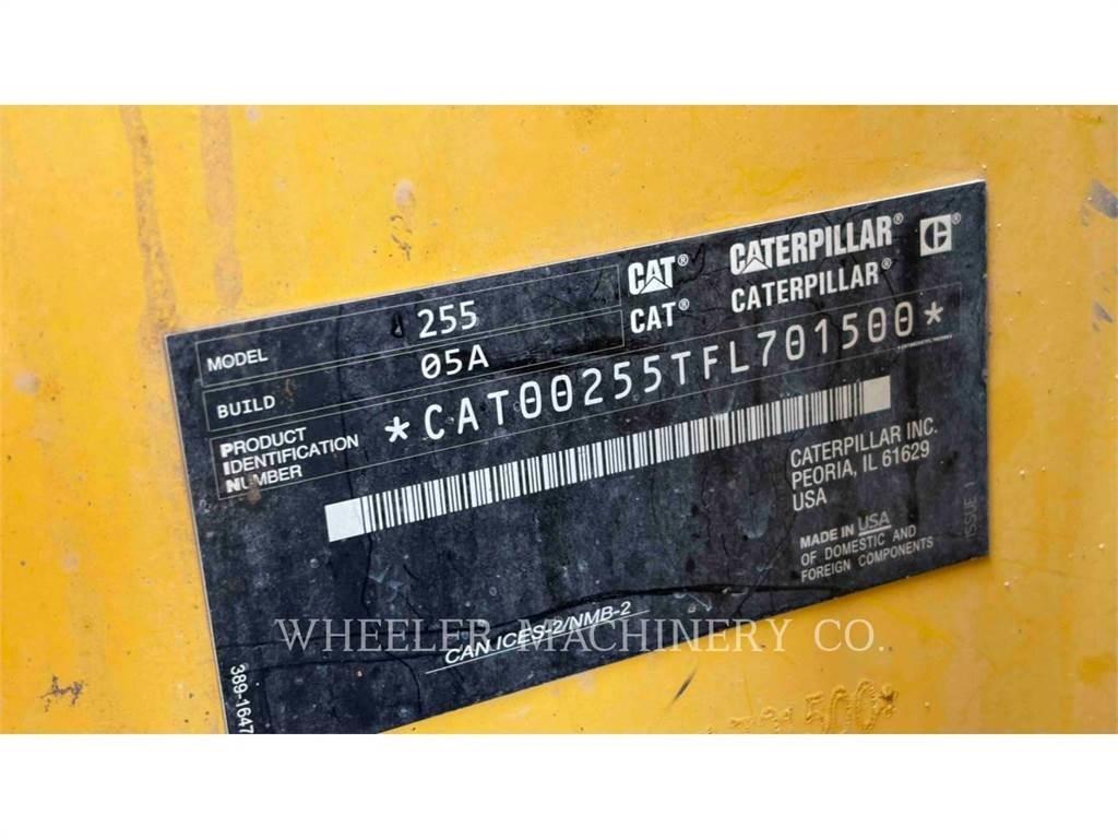CAT 255 C3HF Kāpurķēžu iekrāvēji