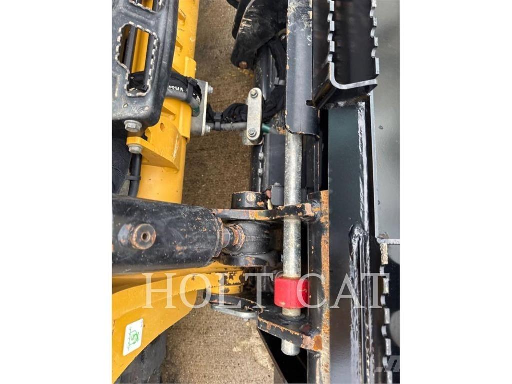 CAT 255 CAB Lietoti riteņu kompaktiekrāvēji