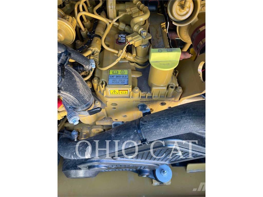 CAT 25505 Lietoti riteņu kompaktiekrāvēji