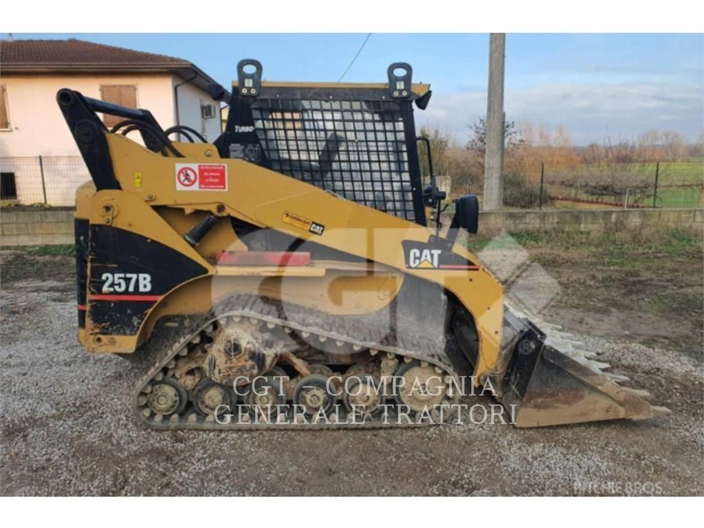 CAT 257B Kāpurķēžu iekrāvēji