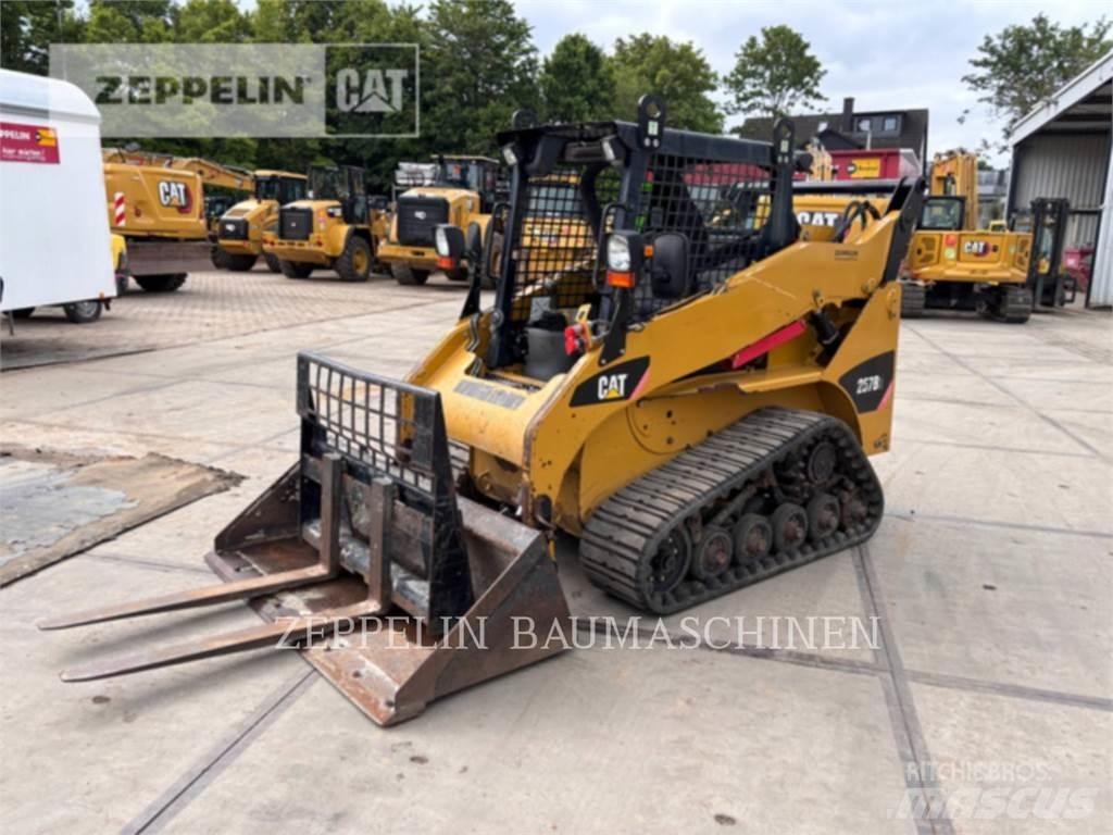 CAT 257B Lietoti riteņu kompaktiekrāvēji