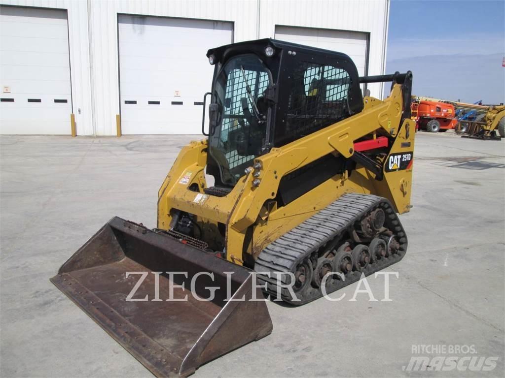 CAT 257D Kāpurķēžu iekrāvēji