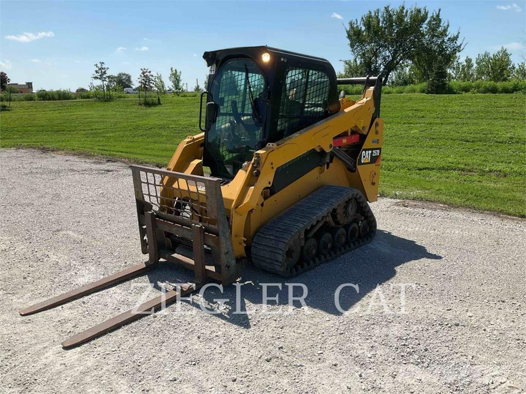 CAT 257D Kāpurķēžu iekrāvēji