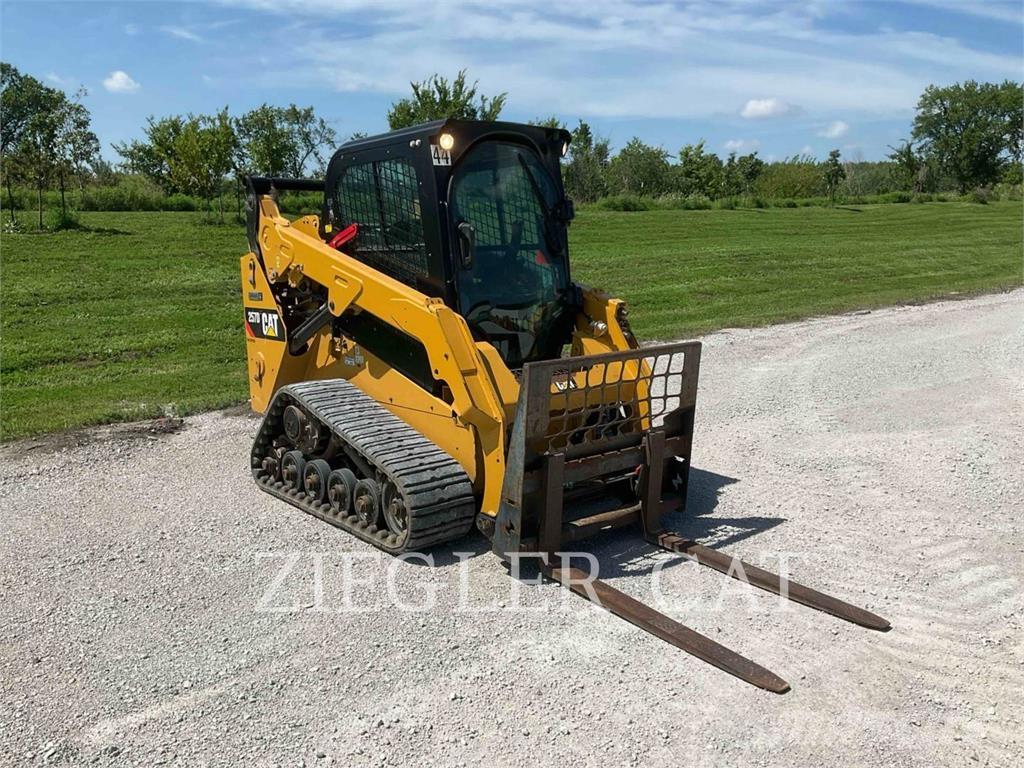 CAT 257D Kāpurķēžu iekrāvēji