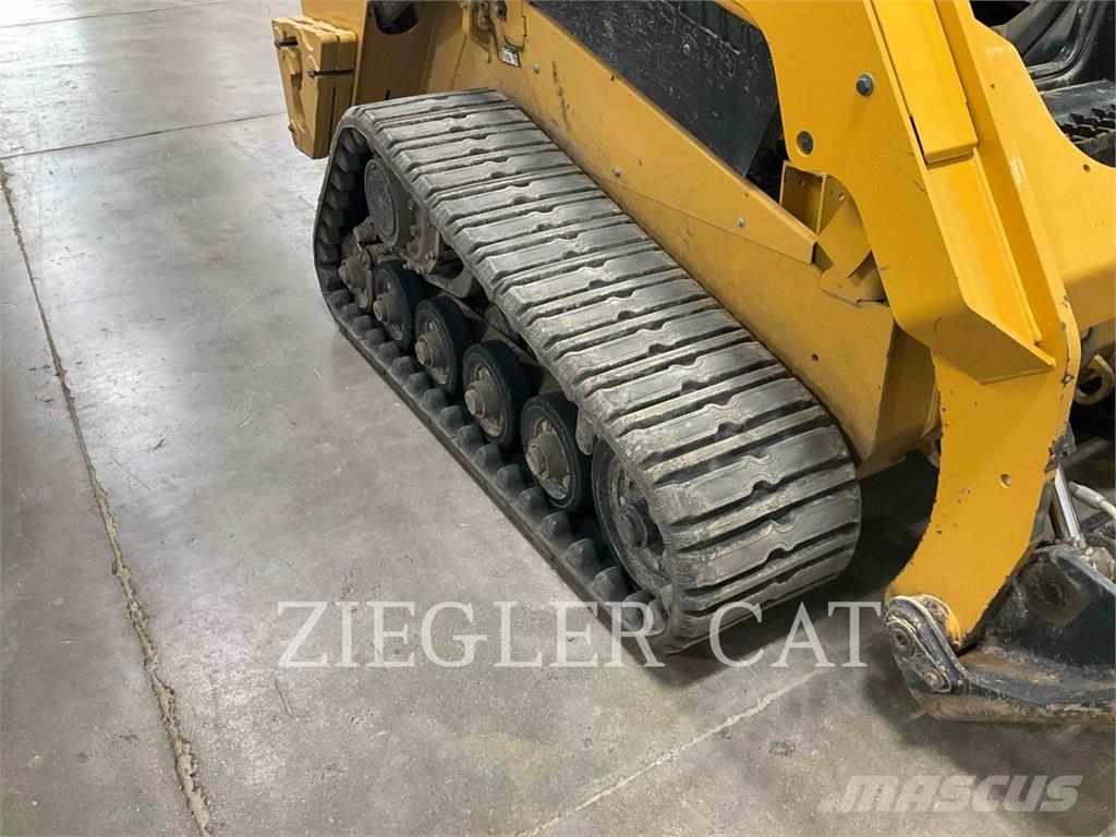 CAT 257D3 Kāpurķēžu iekrāvēji