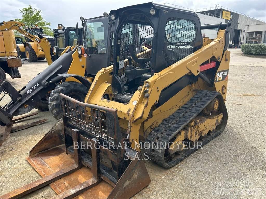 CAT 259D Kāpurķēžu iekrāvēji