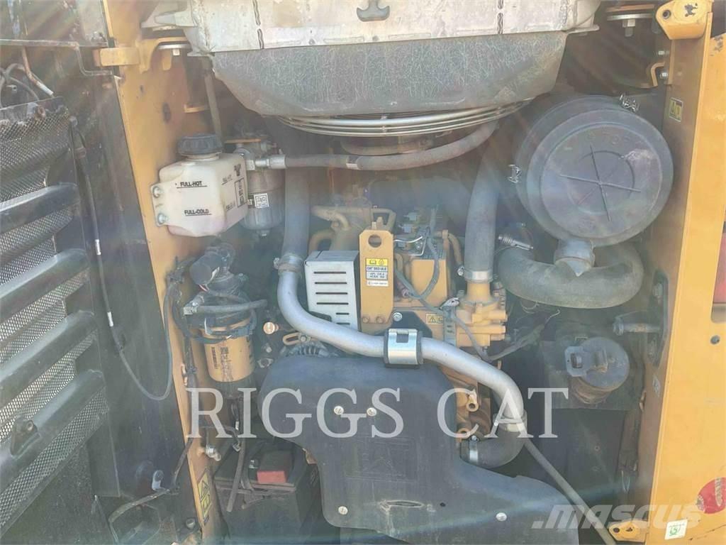 CAT 259D Lietoti riteņu kompaktiekrāvēji