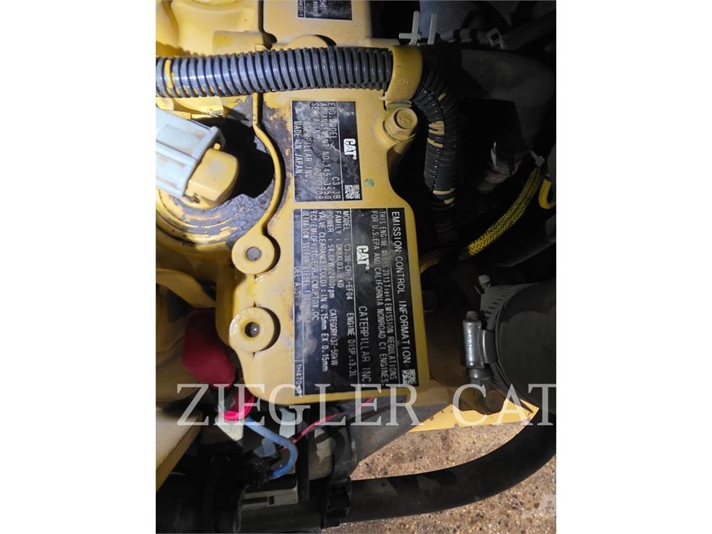 CAT 259D Kāpurķēžu iekrāvēji