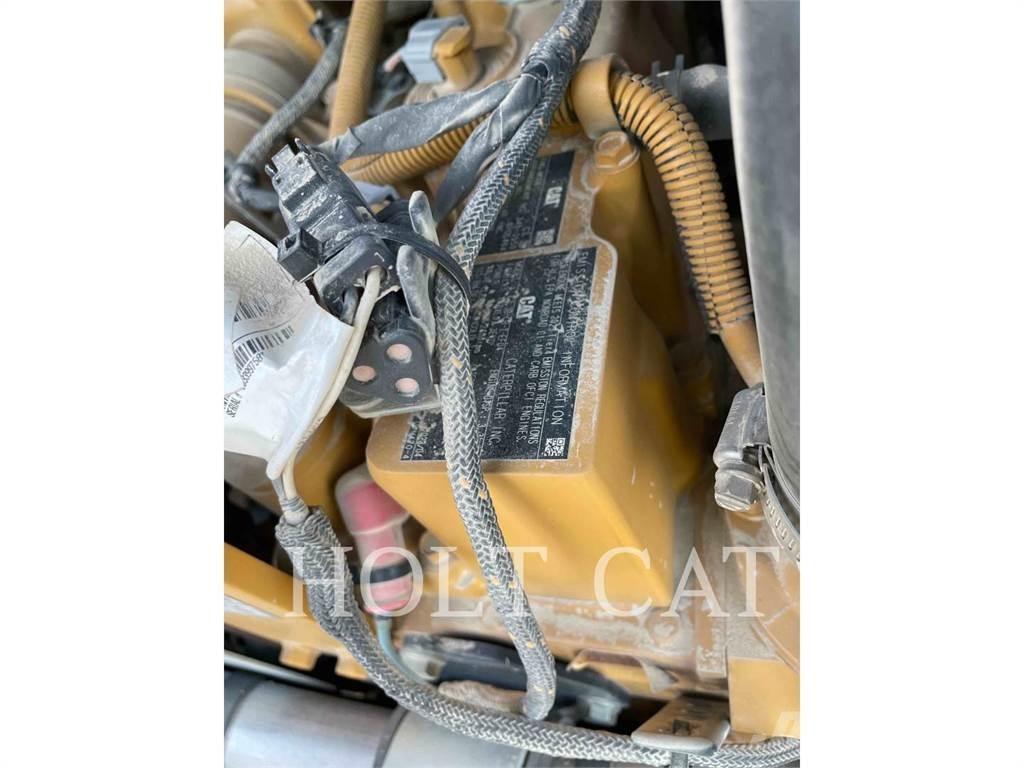 CAT 259D CAB Lietoti riteņu kompaktiekrāvēji