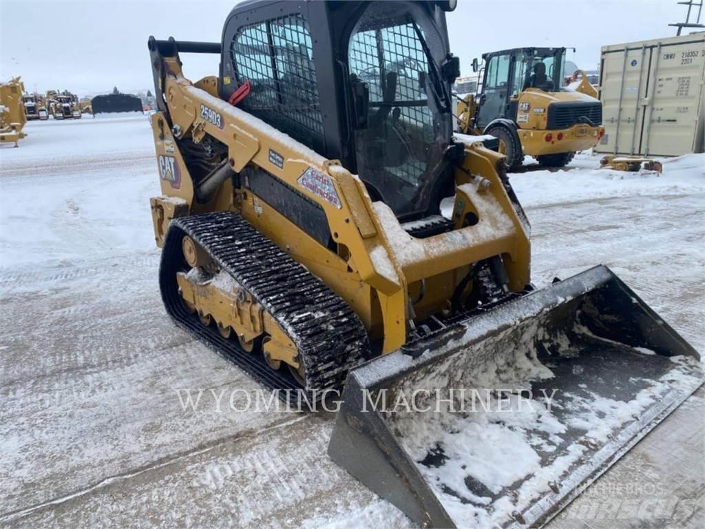 CAT 259D3 Lietoti riteņu kompaktiekrāvēji