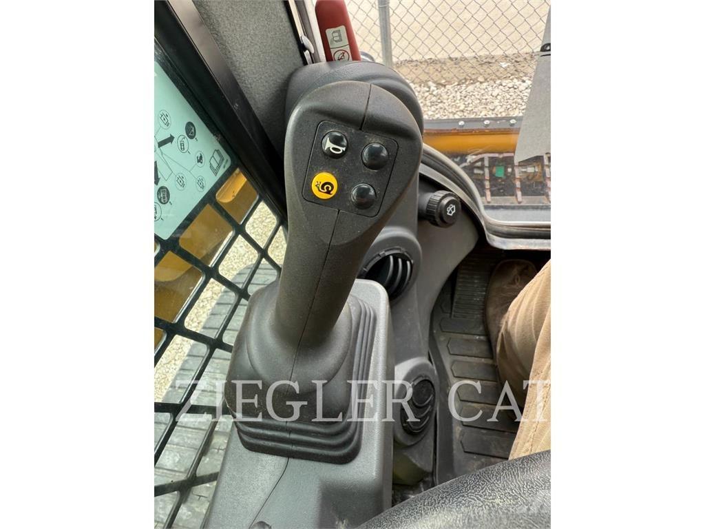 CAT 259D3 Kāpurķēžu iekrāvēji