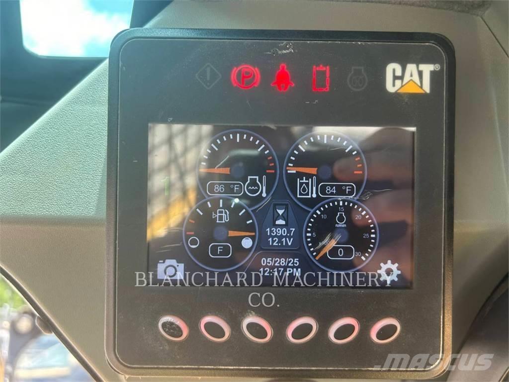 CAT 259D3 Kāpurķēžu iekrāvēji