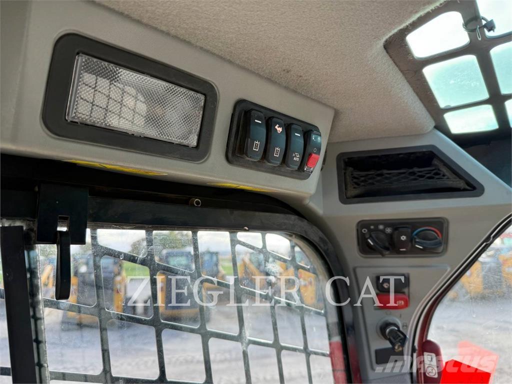 CAT 259D3 Kāpurķēžu iekrāvēji