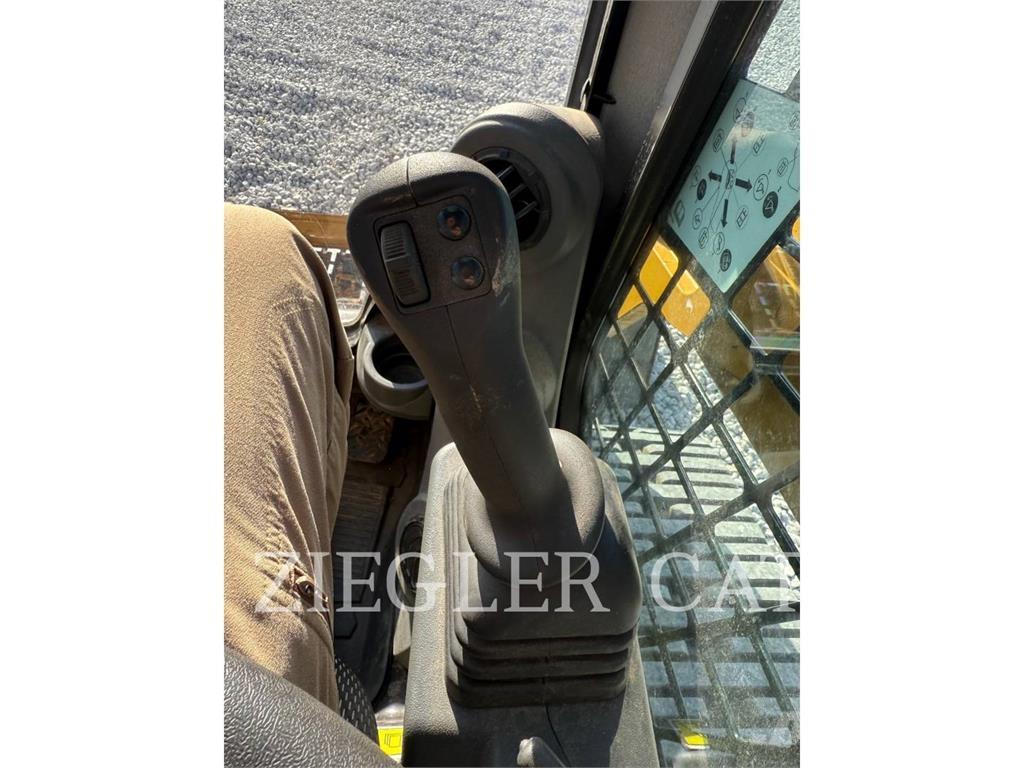 CAT 259D3 Kāpurķēžu iekrāvēji